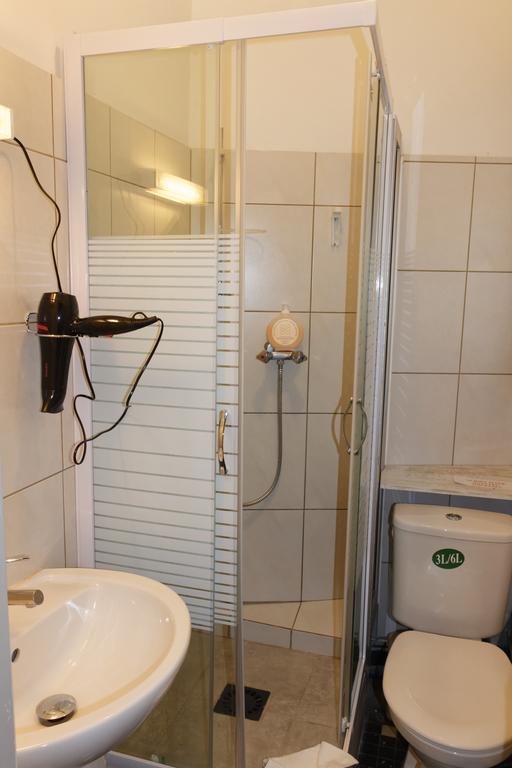 Hotel Le Relais Eu (Seine-Maritime) Bagian luar foto